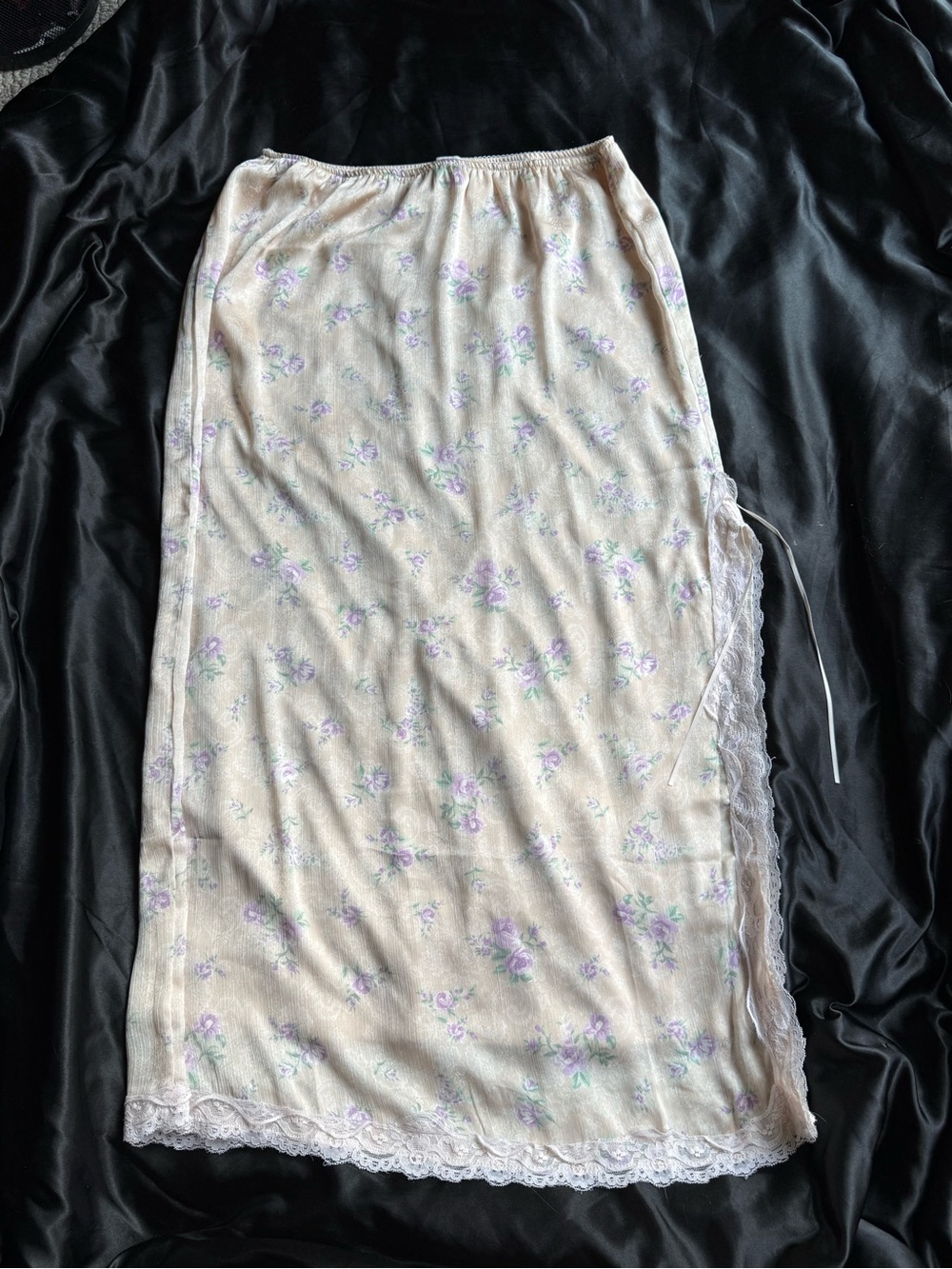 Creme Floral Lace-Trim Midi Skirt with Lavender Accents